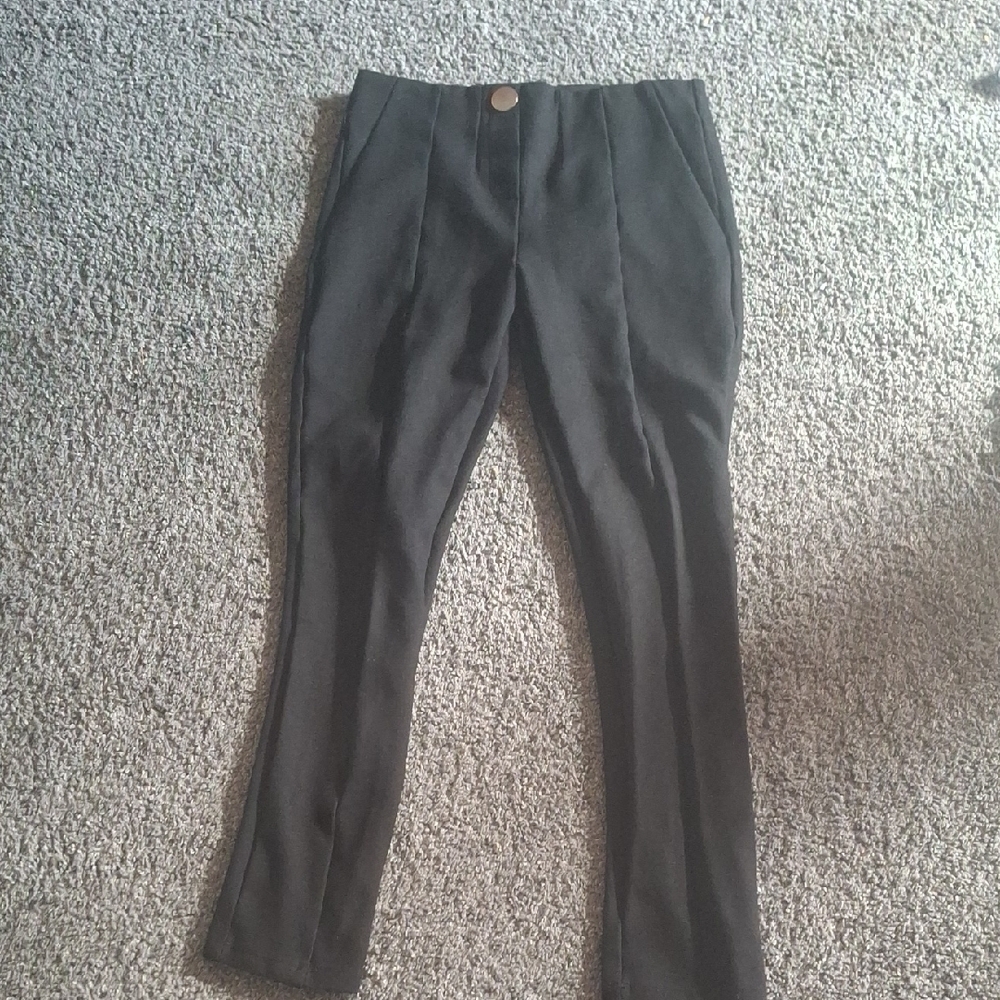 Zara Black Leggings with Sleek Tailored Design